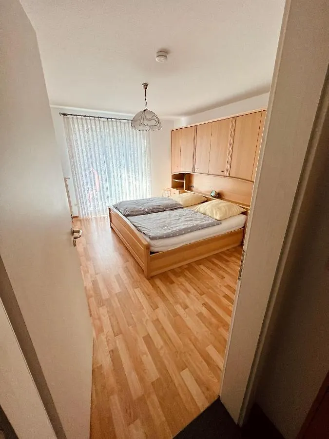 Komplette Wohnung In Wendelstein Bei Nuernberg - Messenaehe 0*,